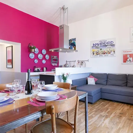 As Feel - Vittorio Colorful Design Apartment