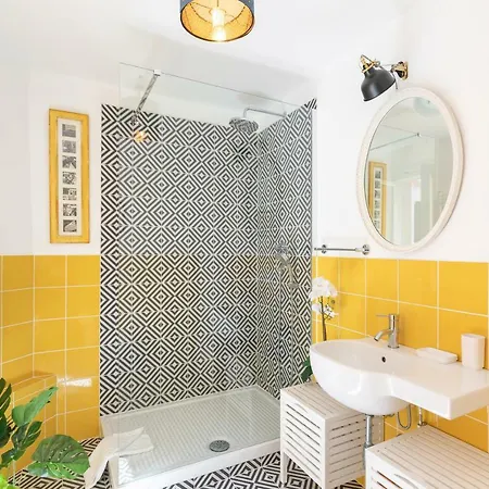 アパート As Feel - Vittorio Colorful Design